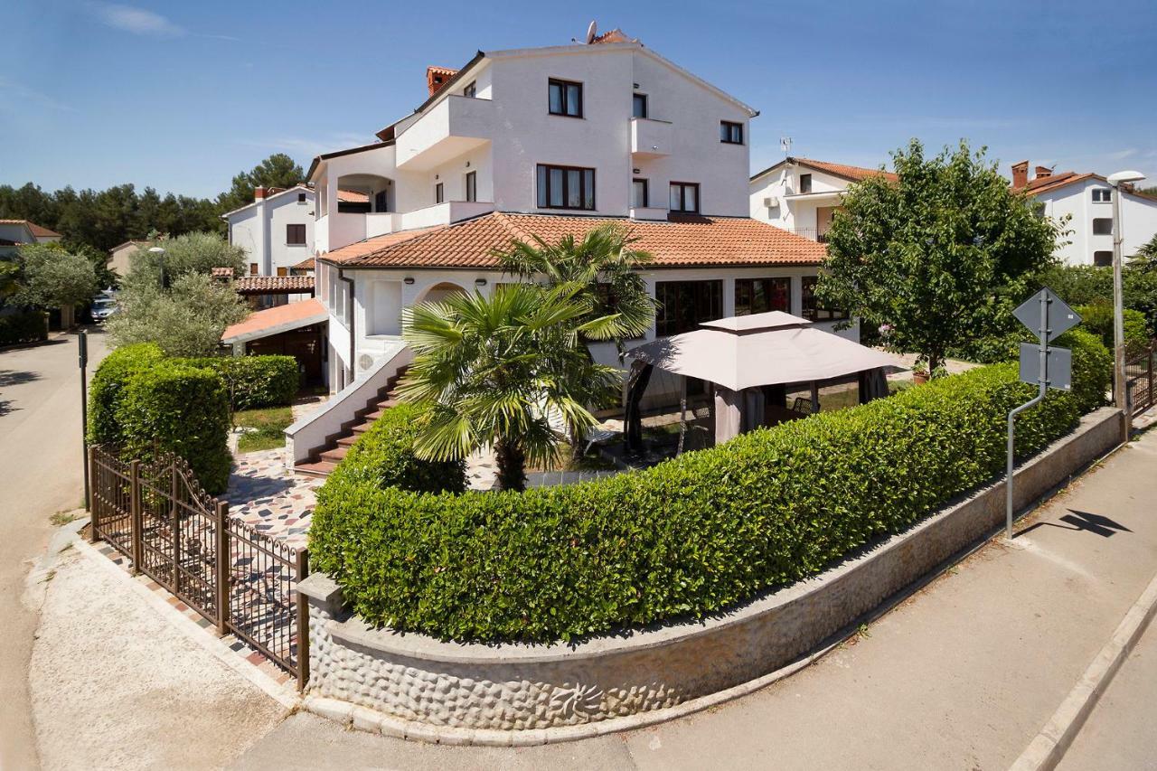 Aida In Porec * Istrien Zewnętrze zdjęcie